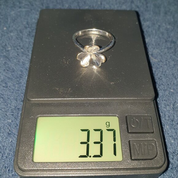 Elegant Vintage18k White Gold High-Quality Diamond Golden Dew Flower Ring - Picture 11 of 14